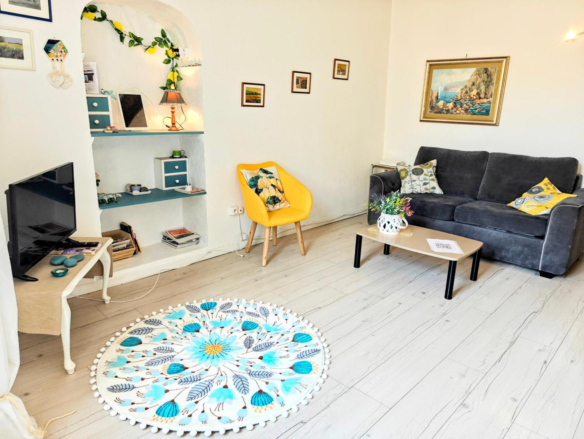 St Joseph - Great Holiday Flat - Old Town For 4 Nicea Zewnętrze zdjęcie